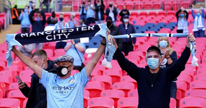 Sang Bồ Đào Nha xem chung kết Champions League, CĐV Man City nhận quà đặc biệt 