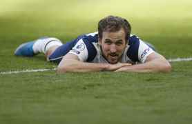 Harry Kane tuyệt vọng ở Tottenham