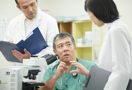 Sách 'Hợp chất Fucoidan mang lại sức khỏe và hy vọng': Món quà dành cho mọi nhà