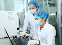 Hà Nội thêm 9 ca nghi mắc COVID-19, 3 ca liên quan cựu giám đốc Hacinco