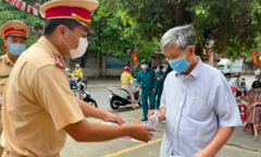 CSGT TP.HCM ra quân đảm bảo an ninh trong ngày bầu cử