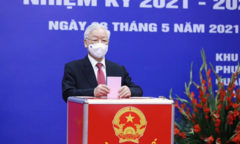 Ảnh: Lãnh đạo Đảng, Nhà nước đi bầu cử, thực hiện quyền, nghĩa vụ công dân