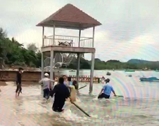 Bắt tạm giam 6 bảo vệ resort Nam Nghi dùng gậy bóng chày đánh người ở Phú Quốc