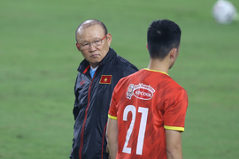 HLV Park Hang Seo loại 10 cầu thủ 
