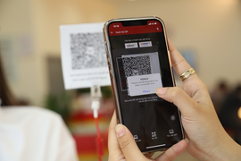 Vì sao ngân hàng số lên ngôi?