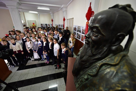 Căng thẳng với Trung Quốc, Australia kiểm tra loạt viện Khổng Tử