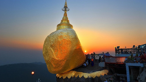 Video: Chiêm ngưỡng 7 tảng đá khổng lồ chênh vênh như sắp rơi trên thế giới