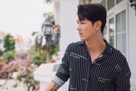 Song Luân 'Cây táo nở hoa': Trên đầu giường tôi vẫn có ảnh người yêu cũ