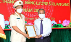 Phong quân hàm đại tá cho giám đốc Công an tỉnh Thừa Thiên - Huế