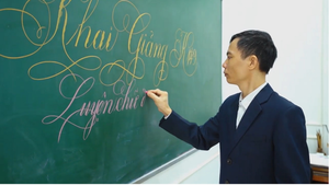 Luyện nét chữ, rèn nết người tại trung tâm thầy Ánh luyện chữ đẹp