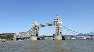 Dân châu Âu và Mỹ đón kỳ nghỉ hè sau nhiều tháng bị 'khóa chân'