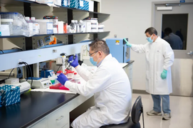 Vaccine COVID-19 thế hệ 2 sẽ 'lợi hại gấp đôi' phiên bản đầu tiên?