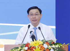 Chủ tịch Quốc hội: Công khai minh bạch kinh phí ủng hộ chống dịch COVID-19