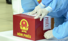 Khai trừ Đảng Chủ tịch HĐND xã mang phiếu bầu cử về nhà, gạch tên đối thủ