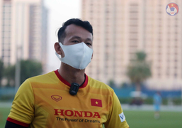 Tấn Trường: 'Văn Lâm sang UAE cũng chưa chắc được bắt chính' 