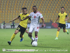 Malaysia thua tan nát, CĐV chỉ trích thái độ của cầu thủ nhập tịch 