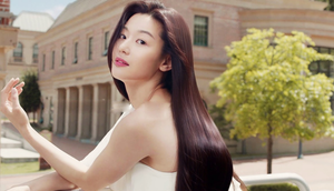 Khối tài sản khổng lồ của Jun Ji Hyun, sao nữ có cát-sê cao nhất Hàn Quốc