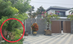 Dân tố chủ tịch xã xâm lấn đường dân sinh, dựng tường rào trái phép