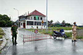 Thành phố Hà Tĩnh phong tỏa 15 điểm, nghiêm cấm ra vào vùng dịch