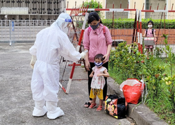 Bộ Y tế: Trẻ em dưới 5 tuổi ở Bắc Giang có thể cách ly tại nhà