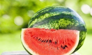 Mẹo chọn dưa hấu và bảo quản tươi ngon trong nhiều ngày