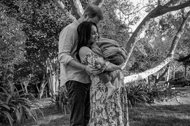 Con gái Hoàng tử Harry chào đời, được đặt tên theo Nữ hoàng Anh