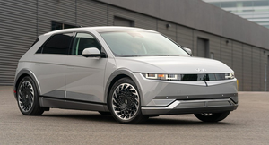 Khi nào ô tô điện mới phổ cập như Internet?