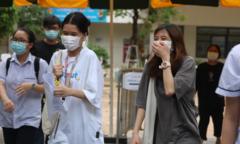 Đề tiếng Anh 'siêu dễ', thí sinh Hà Nội tự tin đạt điểm 9,10