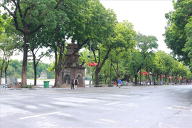 Bắc Bộ ngày nắng, mưa dông xuất hiện vài nơi