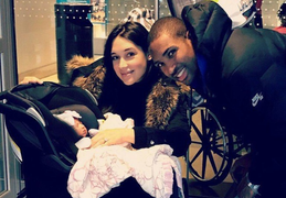 Chuyện tình đẹp của hoa hậu cao nhất lịch sử Miss Universe