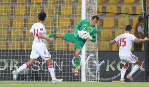 Video: Tấn Trường thủng lưới, Việt Nam 0-1 UAE