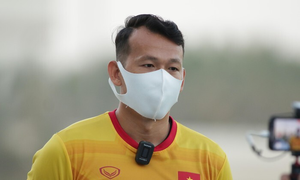 Thủ môn Bùi Tấn Trường: Tôi sợ tiếng ‘bán độ’ ảnh hưởng gia đình