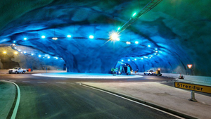 Video: Bùng binh dưới biển đầu tiên trên thế giới