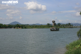 Cận cảnh cồn Dã Viên trên sông Hương sắp thành vườn Ngự uyển ở Huế