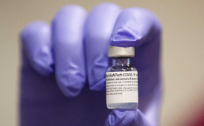 Bị tiêm quá liều vaccine COVID-19, ảnh hưởng thế nào?