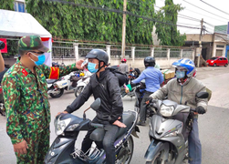 Bình Dương tạm dừng tất cả chợ tự phát, các hoạt động hội họp không cần thiết