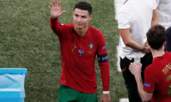 Kết quả EURO 2020: Ronaldo san bằng kỷ lục, Bồ Đào Nha chật vật qua vòng bảng