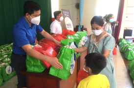 Chương trình ‘Triệu bữa cơm 2021’ đến với lao động nghèo trong dịch COVID-19