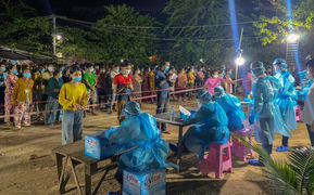 Số ca COVID-19 ở Campuchia tiếp tục lập đỉnh, WHO lo ngại biến chủng mới