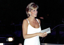 'Công nương nổi loạn' Diana và những lần phá vỡ quy tắc hoàng gia