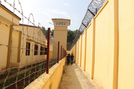 TP.HCM: 3 cán bộ nhiễm SARS-CoV-2, trại tạm giam Chí Hòa tìm người liên quan