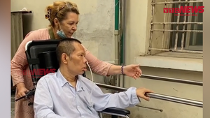 Video: Người vợ Ukraine bán hết tài sản, 20 năm ở Việt Nam chăm chồng đột quỵ