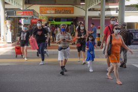 Để F1 đi làm, Singapore táo bạo quyết định sống chung với đại dịch