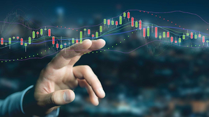 Chứng khoán có thể điều chỉnh sau khi lên đỉnh, nhà đầu tư nên hạn chế mua đuổi