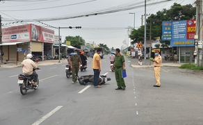 Dựng lại hiện trường vụ lăn cục bê tông ra đường làm cô gái chấn thương sọ não