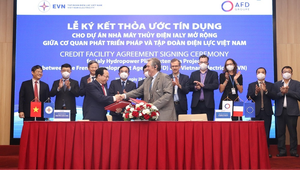 Ký thỏa ước tín dụng 74,7 triệu Euro cho Dự án Nhà máy Thủy điện Ialy mở rộng
