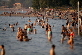 Nắng nóng kỷ lục nhấn chìm Canada, gần 70 người chết 