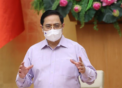 Thủ tướng: Nỗ lực có ít nhất 10 triệu liều vaccine COVID-19 từ nay đến tháng 8