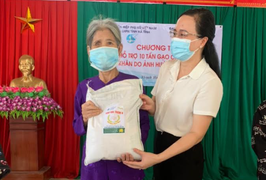 Đại sứ quán Bỉ tặng 10 tấn gạo cho lao động nữ tự do bị ảnh hưởng bởi COVID-19