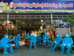 Xúc động lời nhắn của thầy giáo gửi học trò tình nguyện lên đường chống dịch